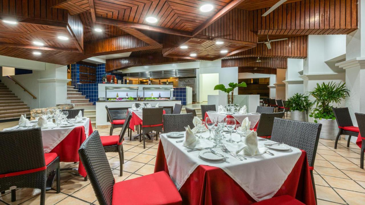 Park Royal Beach Huatulco Tangolunda Екстер'єр фото